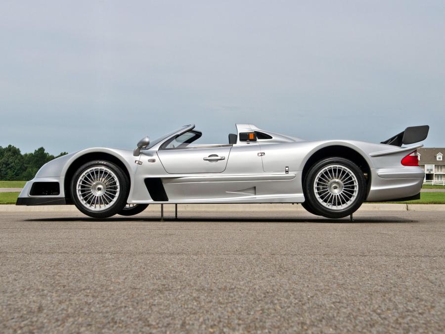 Mercedes-Benz CLK GTR AMG Roadster 2002 года  (фото 10 из 21)